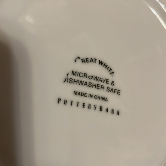 4 Pottery Barn Great White Coupe 11” Dinner Plates - Picture 2 of 2